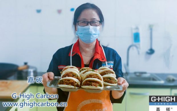 美食吃在嘴，暖流淌在心